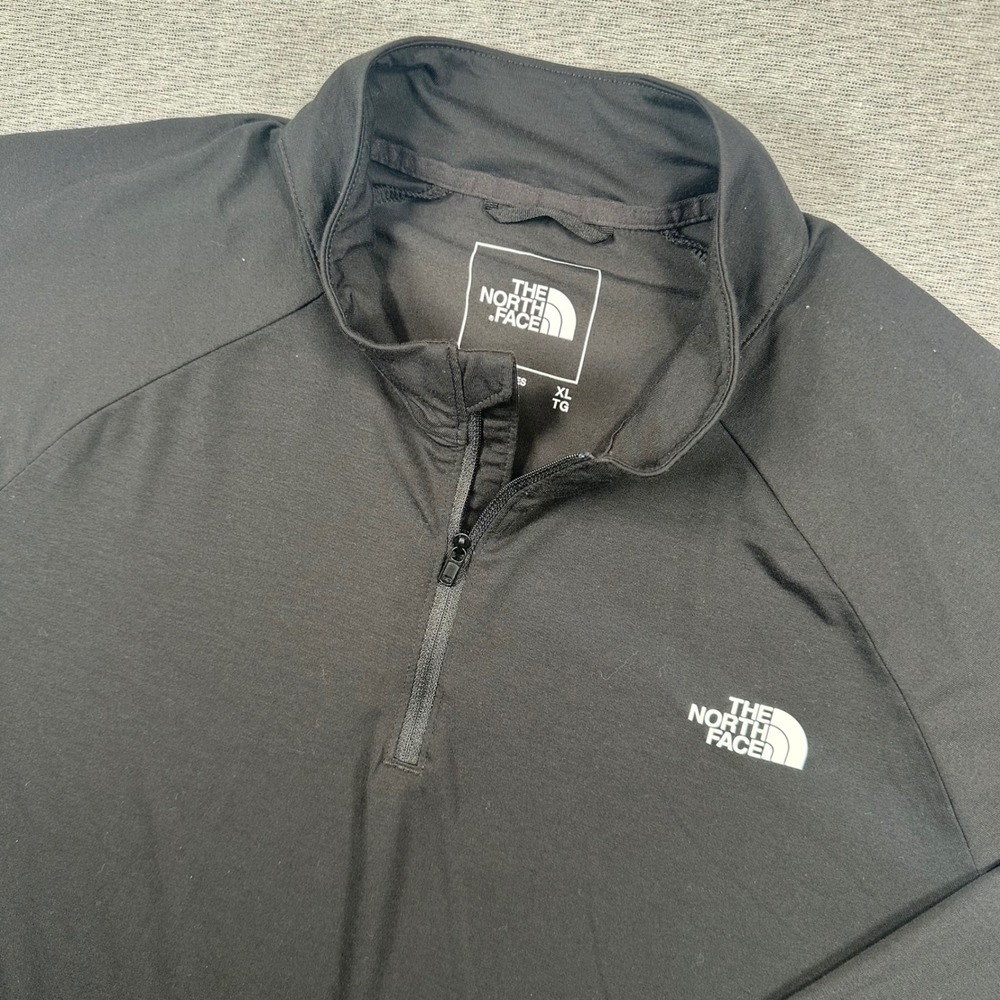 The North Face 1/4 Zip Pullover Mens XL Black Long Sleeve Active Top Lightweight